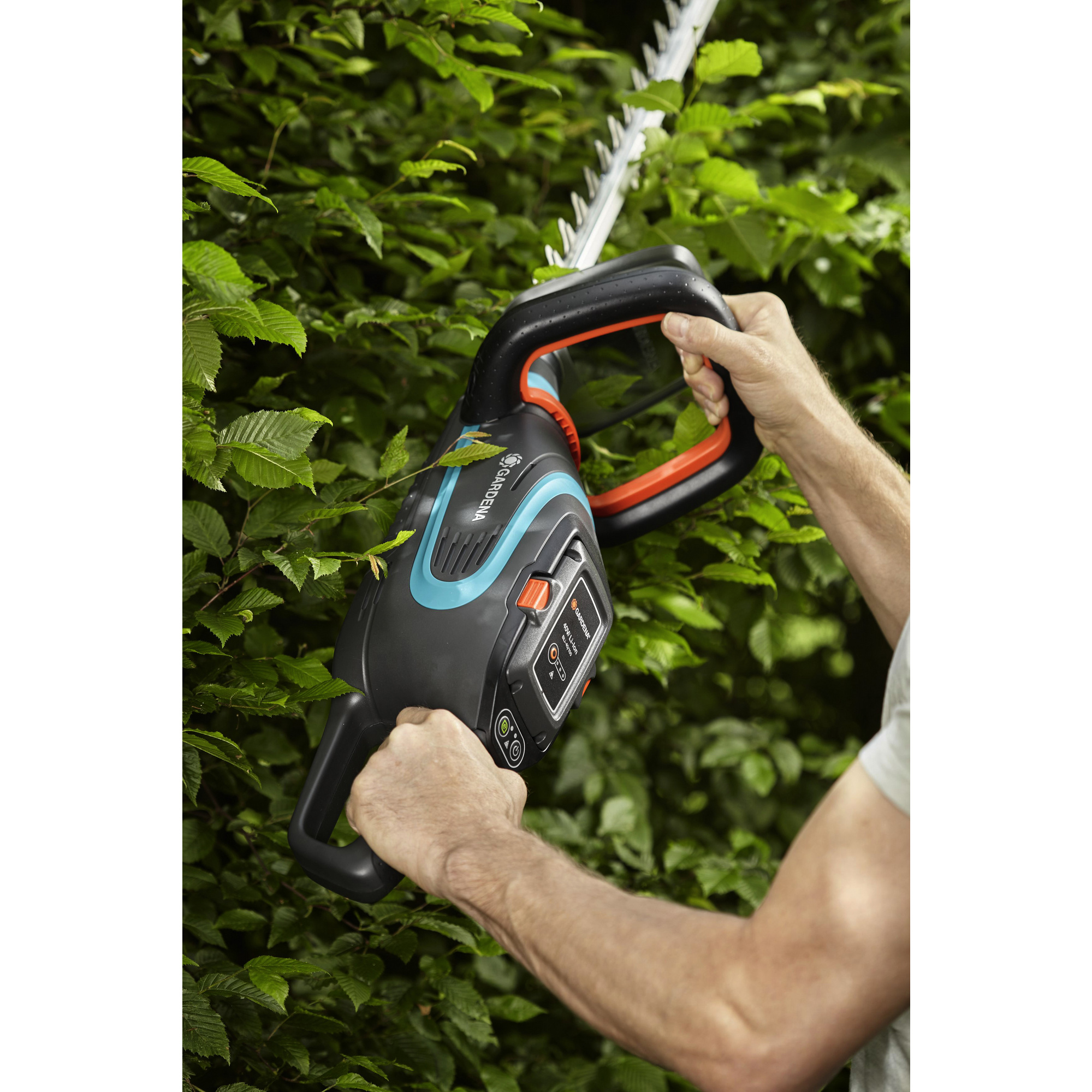 GARDENA AkkuHeckenschere »PowerCut«, mit Akku, 40 v hagebau.de