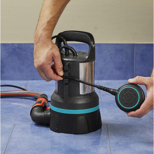 Thumbnail - GARDENA Klarwasser-Tauchpumpe, 450 W, Fördermenge: 11000 l/h - schwarz