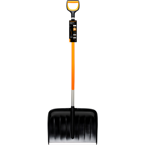 Fiskars 1057186 Snow Pusher Bent Handle Durable Aluminium/PVC Blade