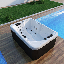 Outdoor Whirlpool, inkl. Thermoabdeckung